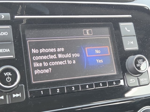 Used 2018 Honda CR-V LX image 3