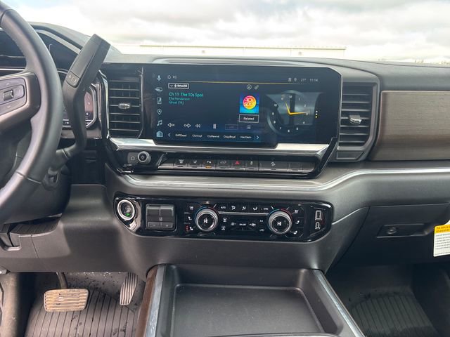 Used 2025 Chevrolet Silverado 3500 High Country w/ High Country Premium Package image 21