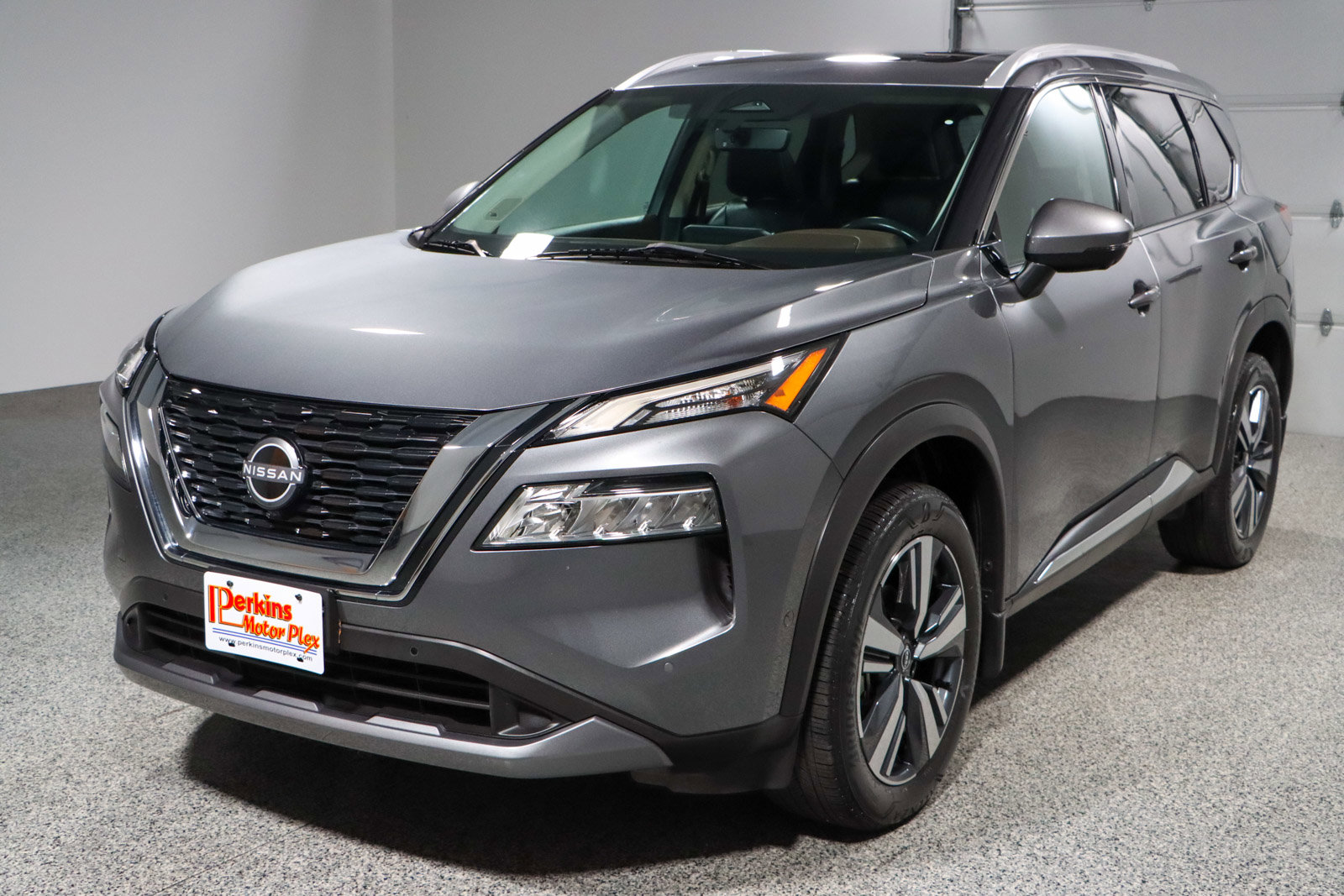 Used 2023 Nissan Rogue SL w/ SL Premium Package image 32