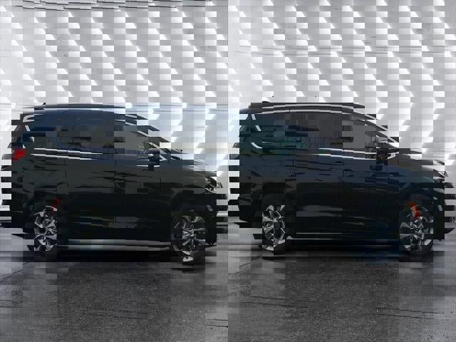 New 2026 Chrysler Pacifica Select image 23