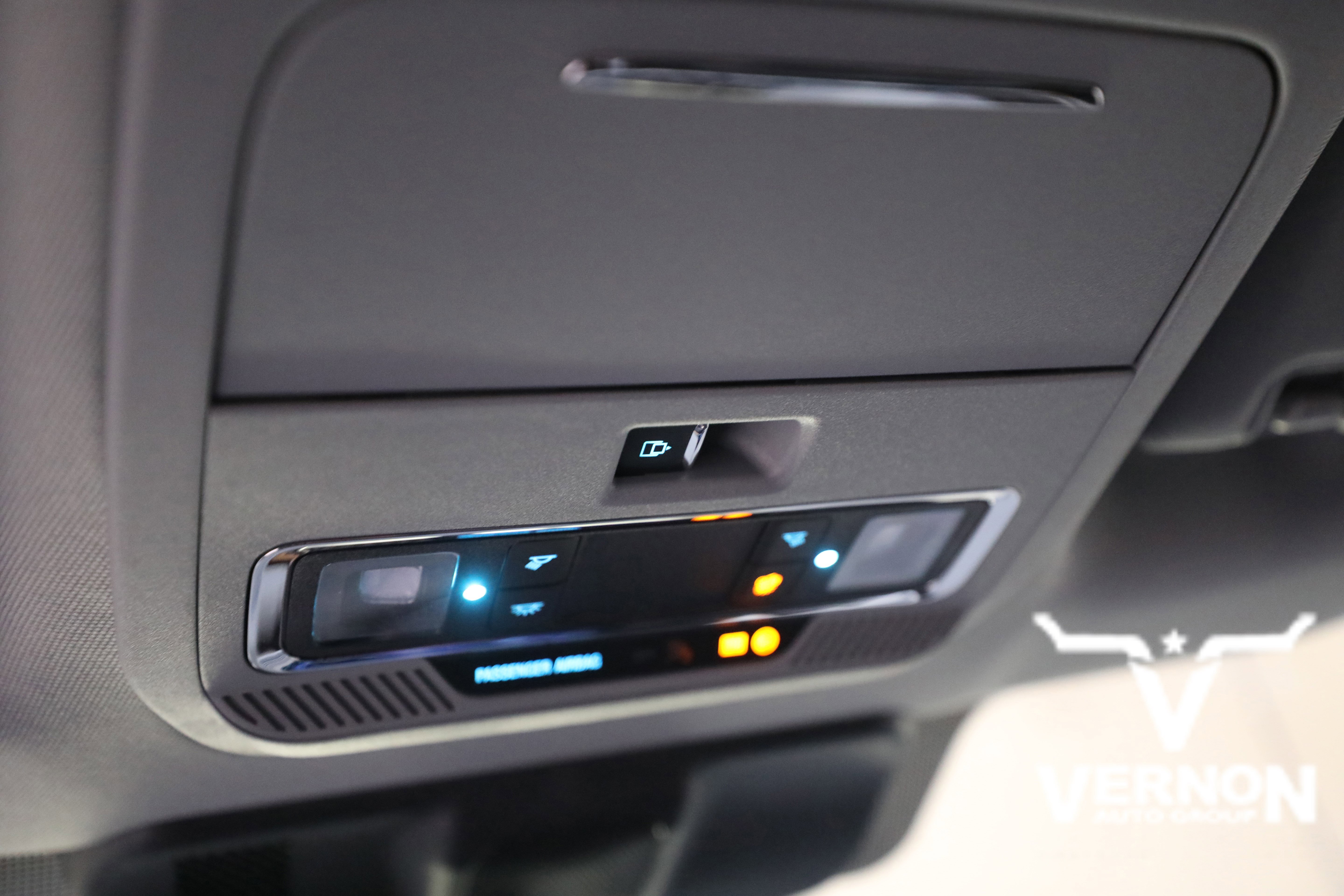 New 2026 Ford F250 Lariat w/ Chrome Package image 28