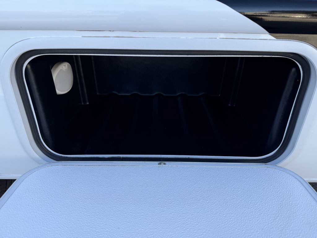 Used 2024 Ford E-350 and Econoline 350 Super Duty w/ Motorhome Prep Package image 17