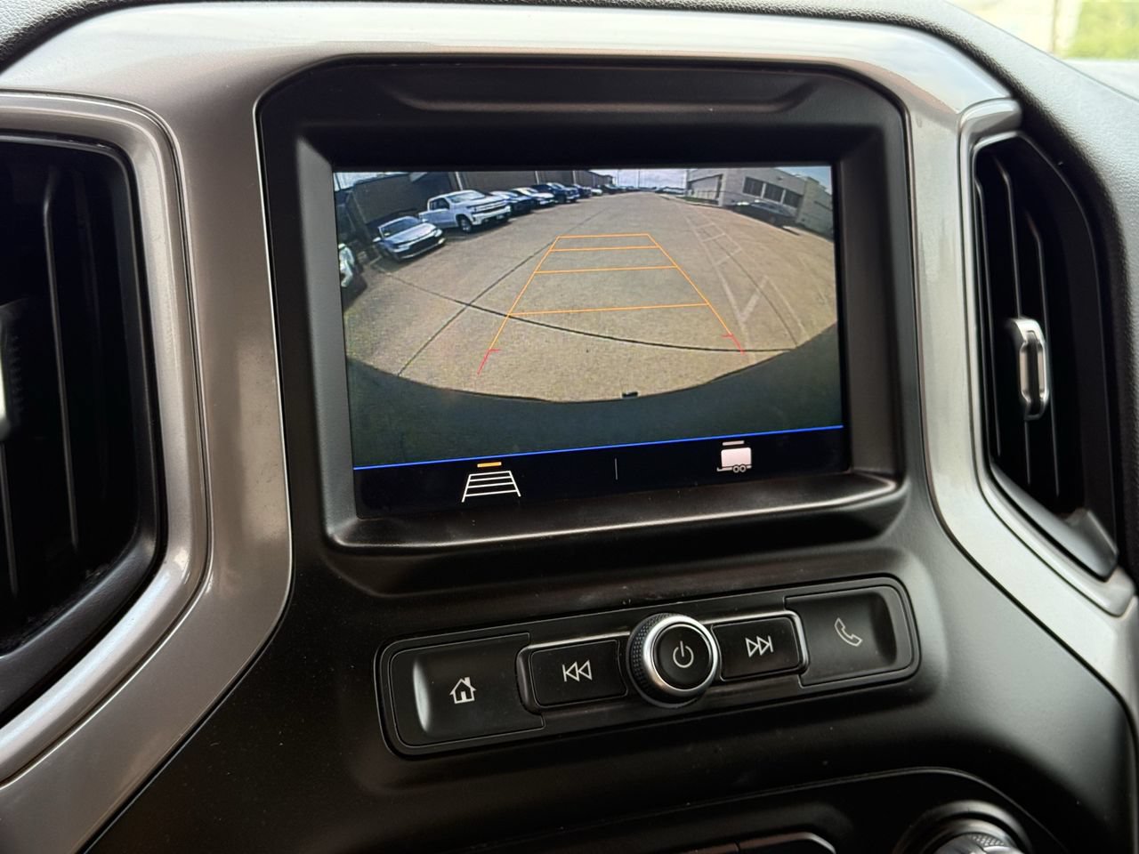 Used 2021 Chevrolet Silverado 1500 Custom RWD image 19