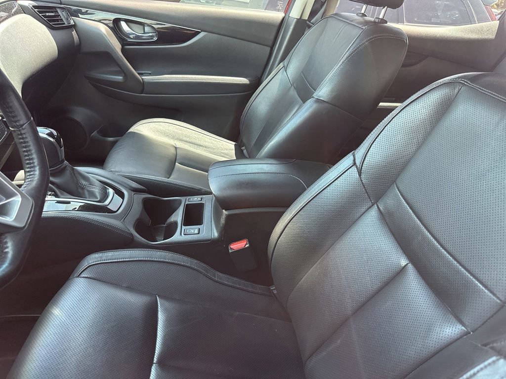 Used 2018 Nissan Rogue Sport SL FWD image 5