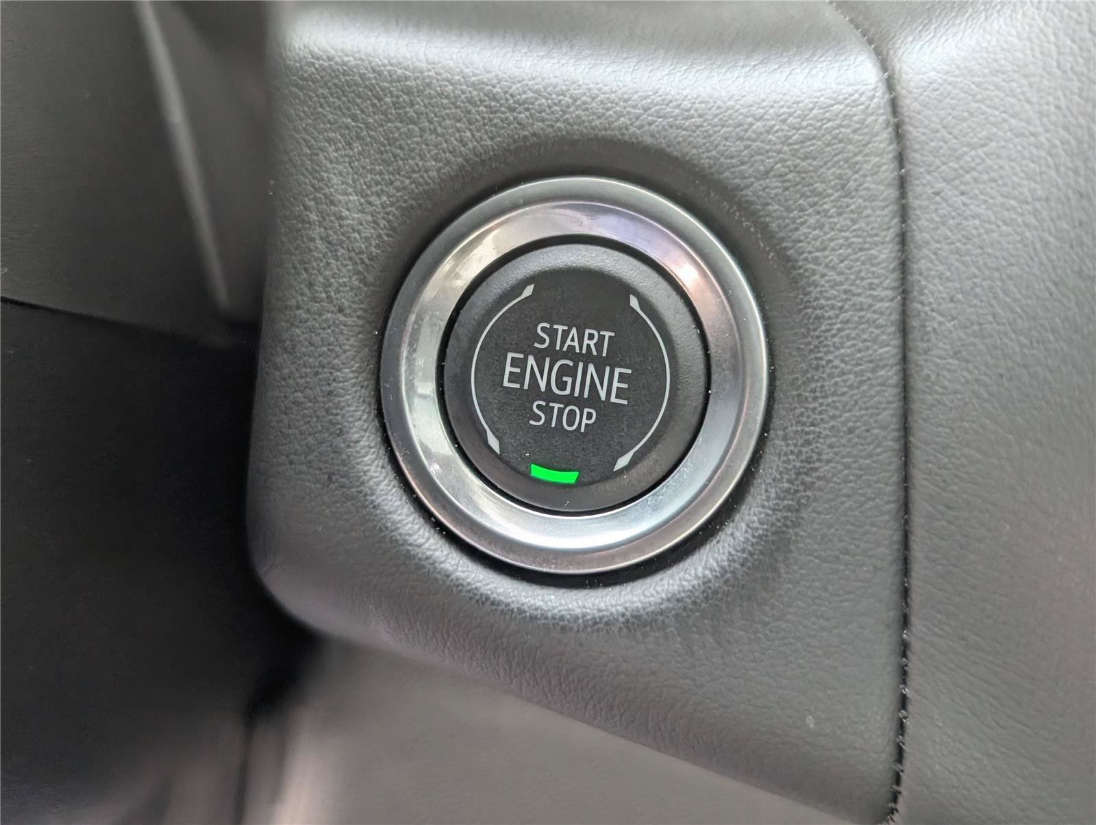 Used 2024 Chevrolet Tahoe RST w/ Luxury Package AWD/4WD image 28