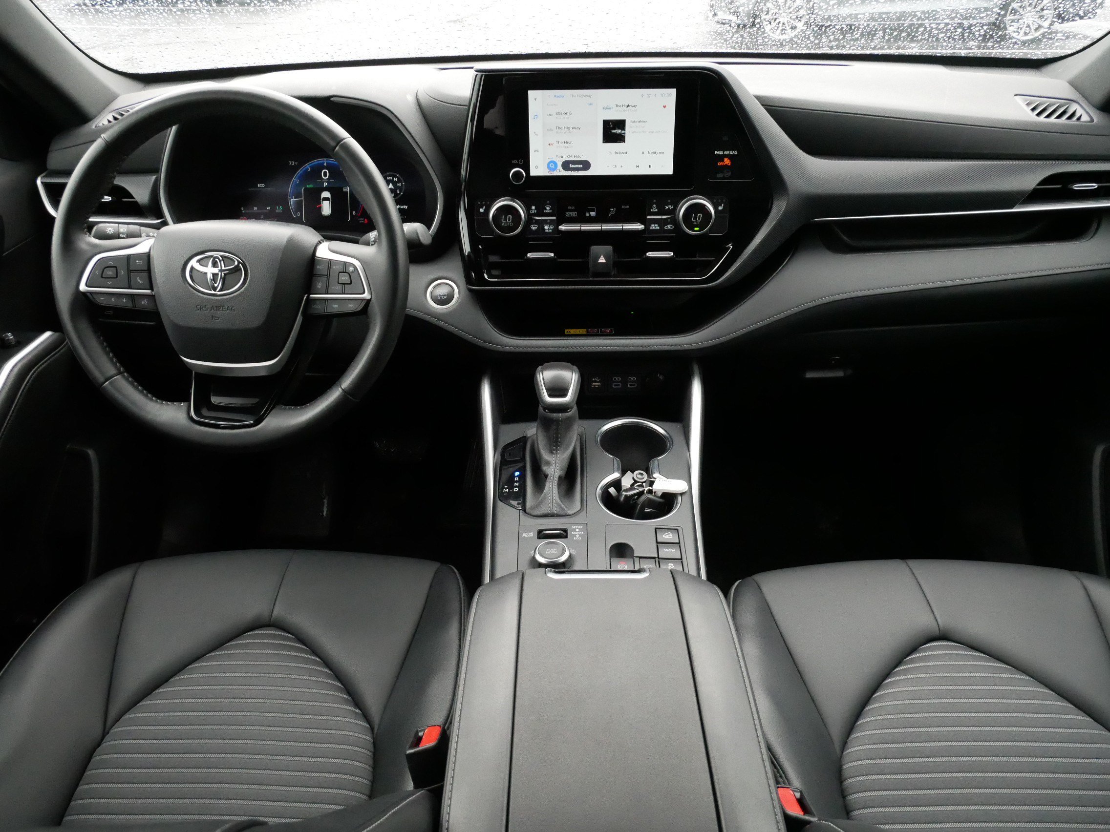 Certified 2025 Toyota Highlander XSE AWD/4WD image 10