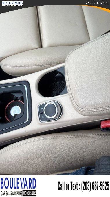 Used 2016 Mercedes-Benz GLA 250 4MATIC image 19