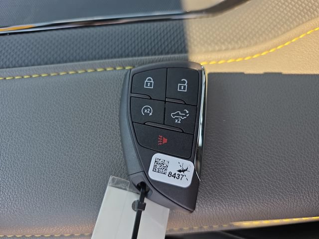 Used 2022 Chevrolet Silverado 1500 ZR2 w/ Technology Package AWD/4WD image 35