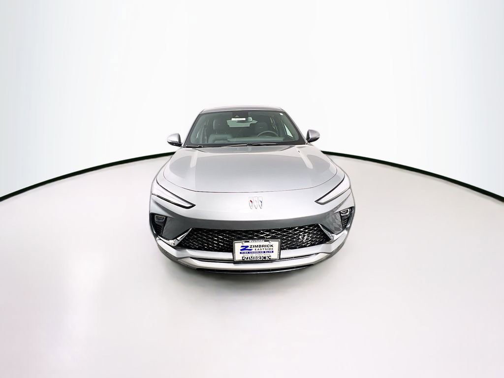 New 2025 Buick Envista Avenir image 2