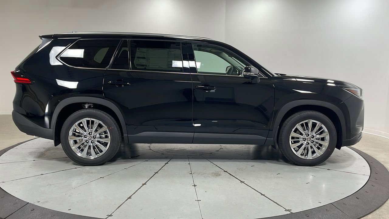 New 2025 Toyota Grand Highlander Platinum image 6