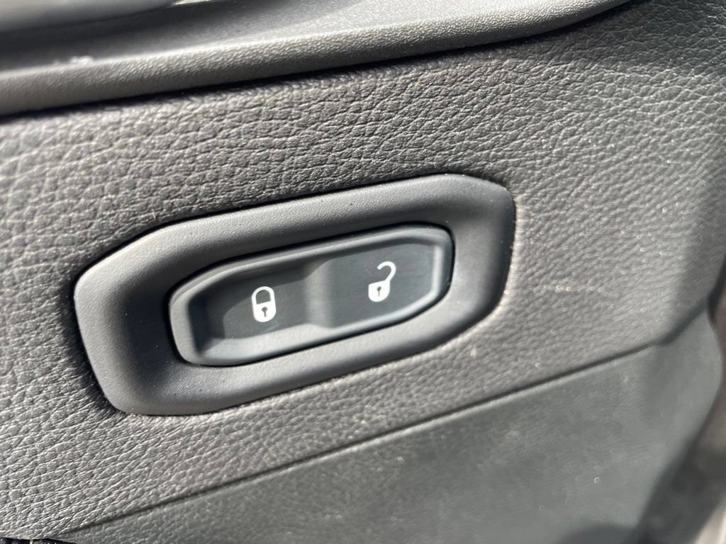 Used 2020 Jeep Wrangler Unlimited Sahara AWD/4WD image 10