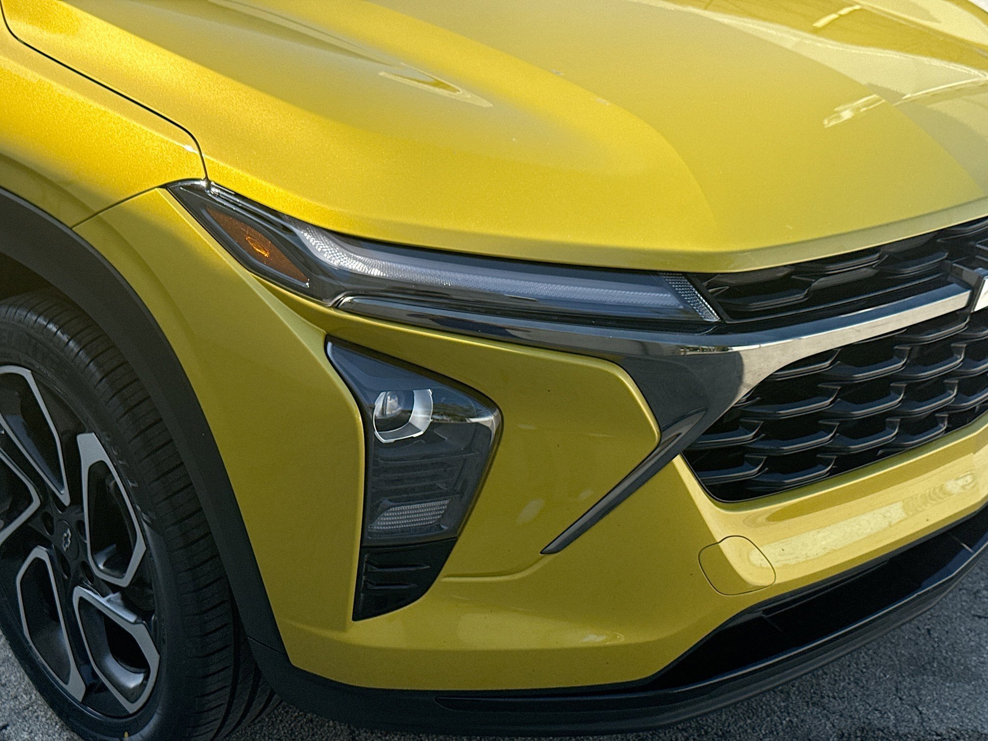 Used 2024 Chevrolet Trax RS w/ Driver Confidence Package image 33