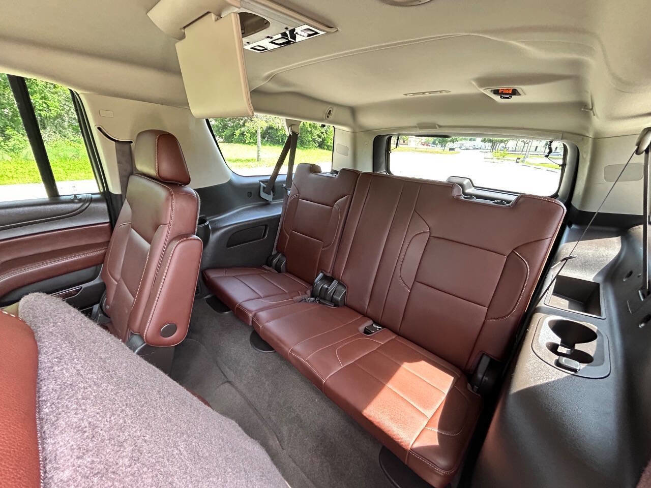 Used 2016 Chevrolet Suburban LTZ RWD image 14