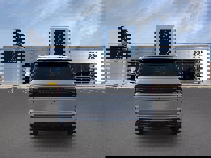 New 2025 Lincoln Navigator L Reserve w/ Jet Appearance Package image 5