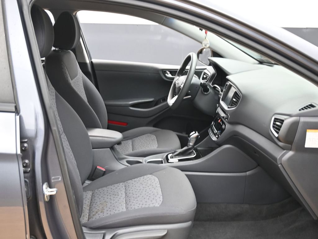 Used 2018 Hyundai Ioniq Blue image 31