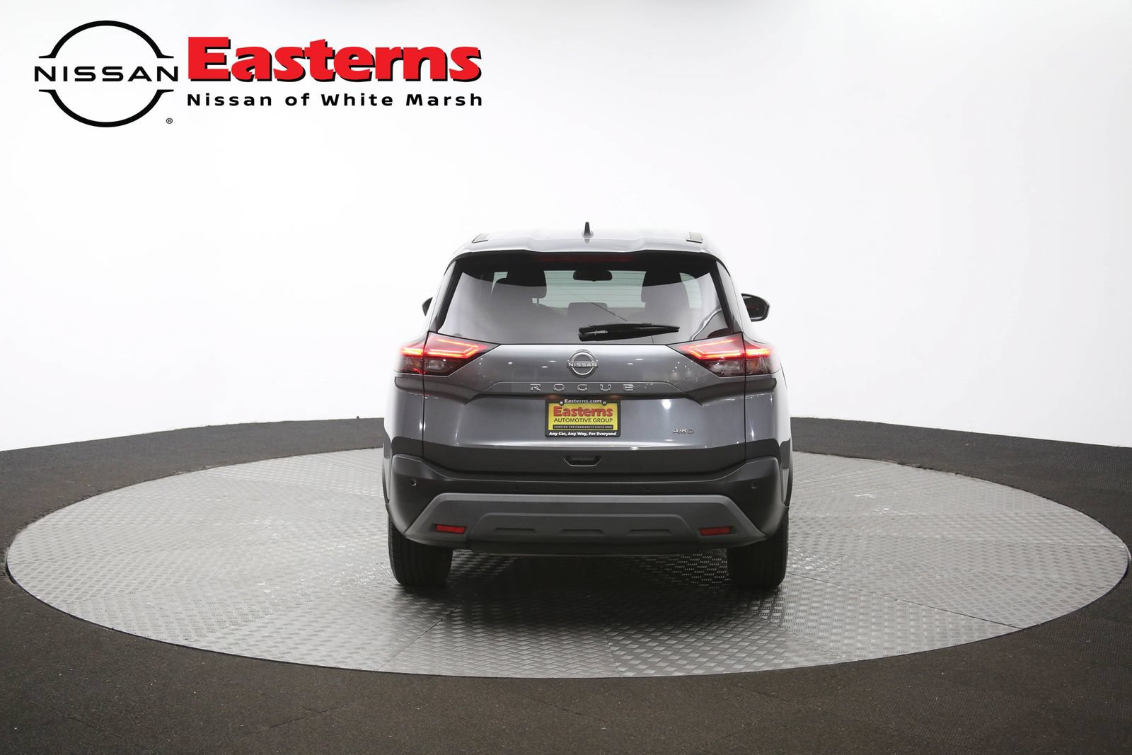 Used 2023 Nissan Rogue S AWD/4WD image 37
