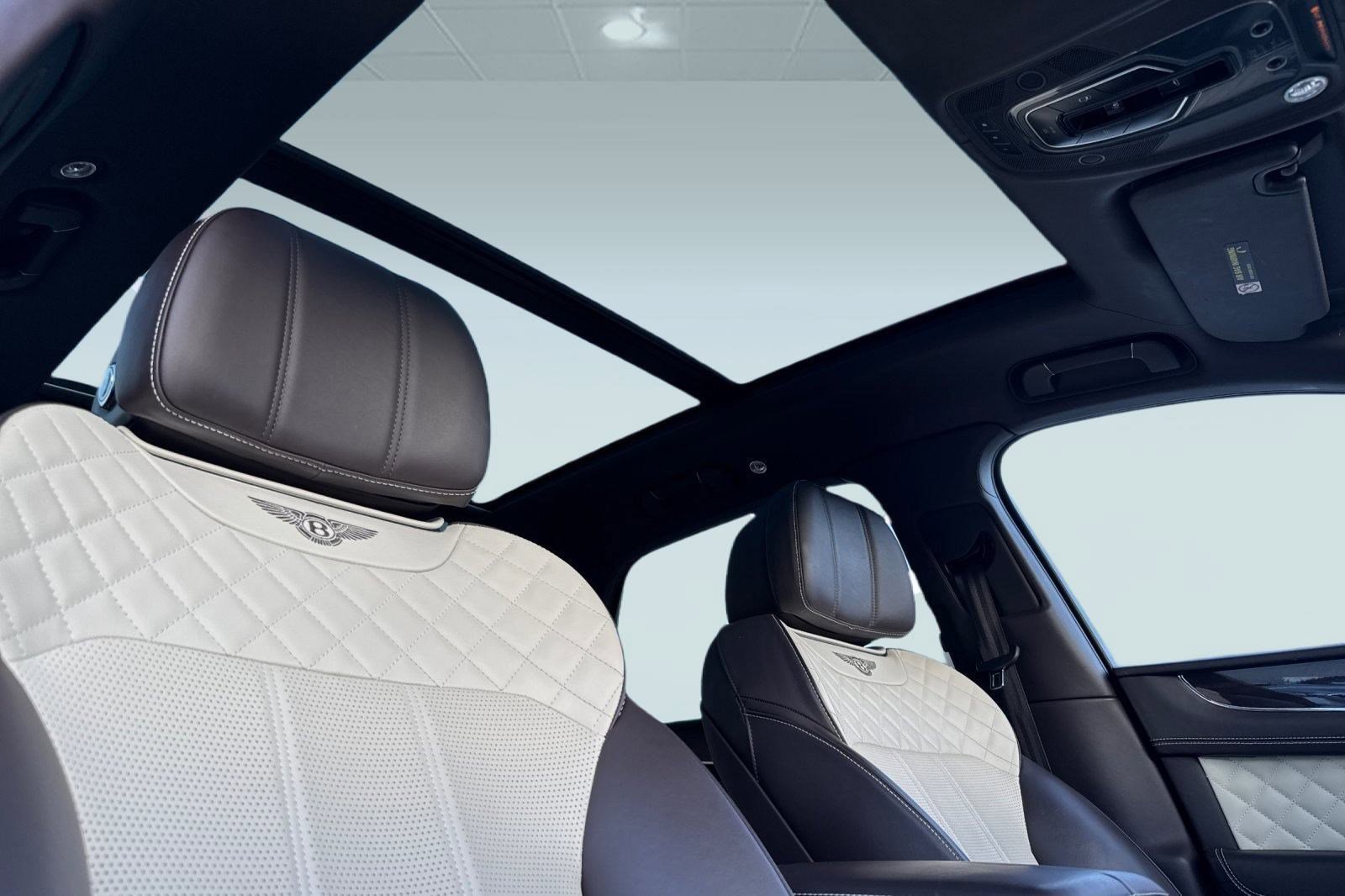 Used 2018 Bentley Bentayga image 15