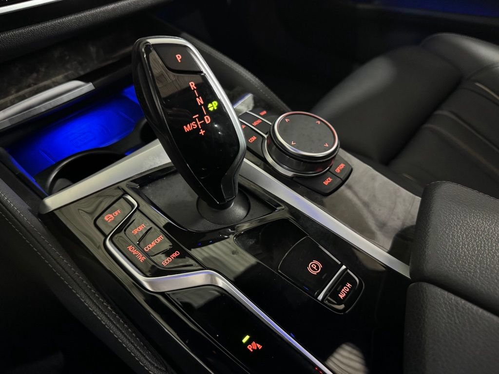 Used 2023 BMW M550i xDrive AWD/4WD image 39