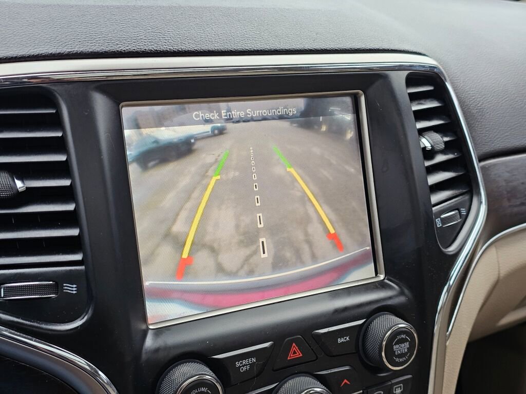 Used 2014 Jeep Grand Cherokee Limited w/ Luxury Group II image 23