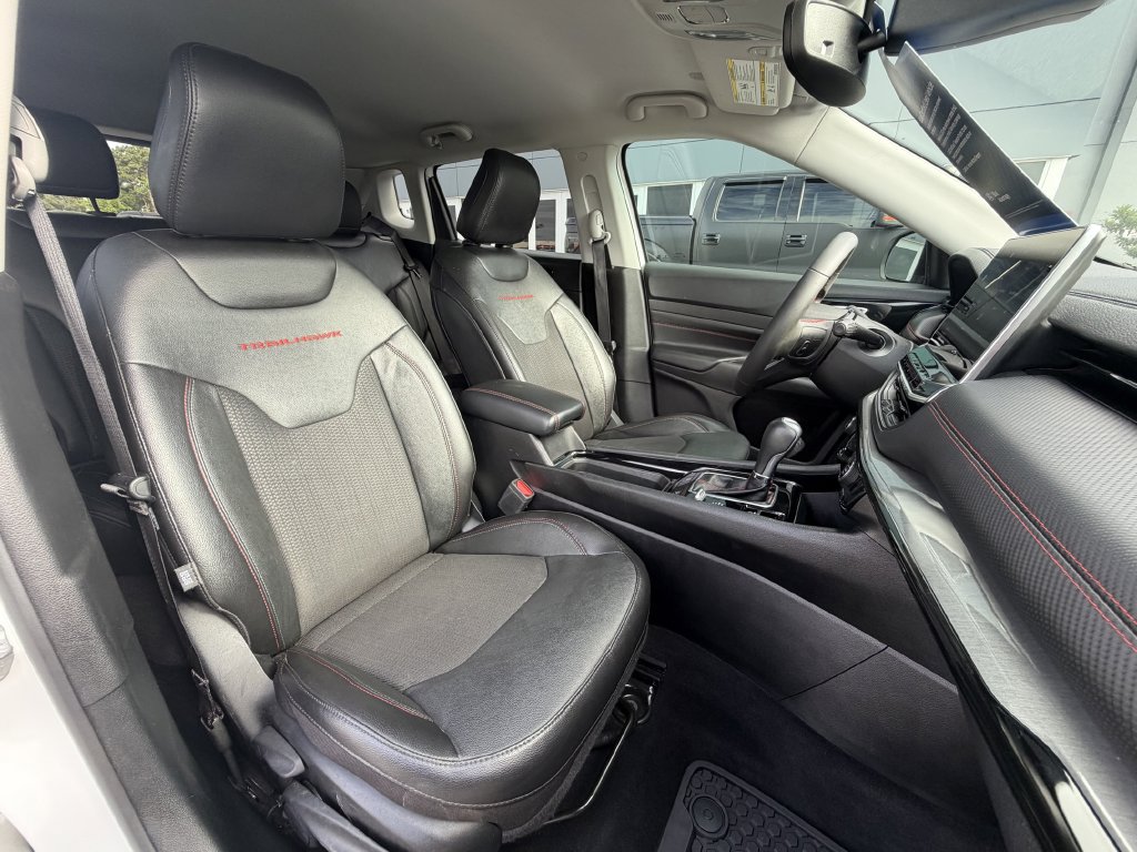 Used 2022 Jeep Compass Trailhawk AWD/4WD image 23