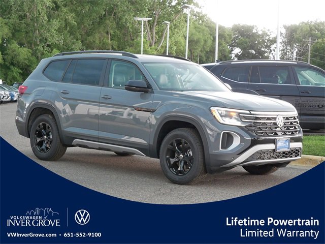 New 2025 Volkswagen Atlas Peak Edition SE