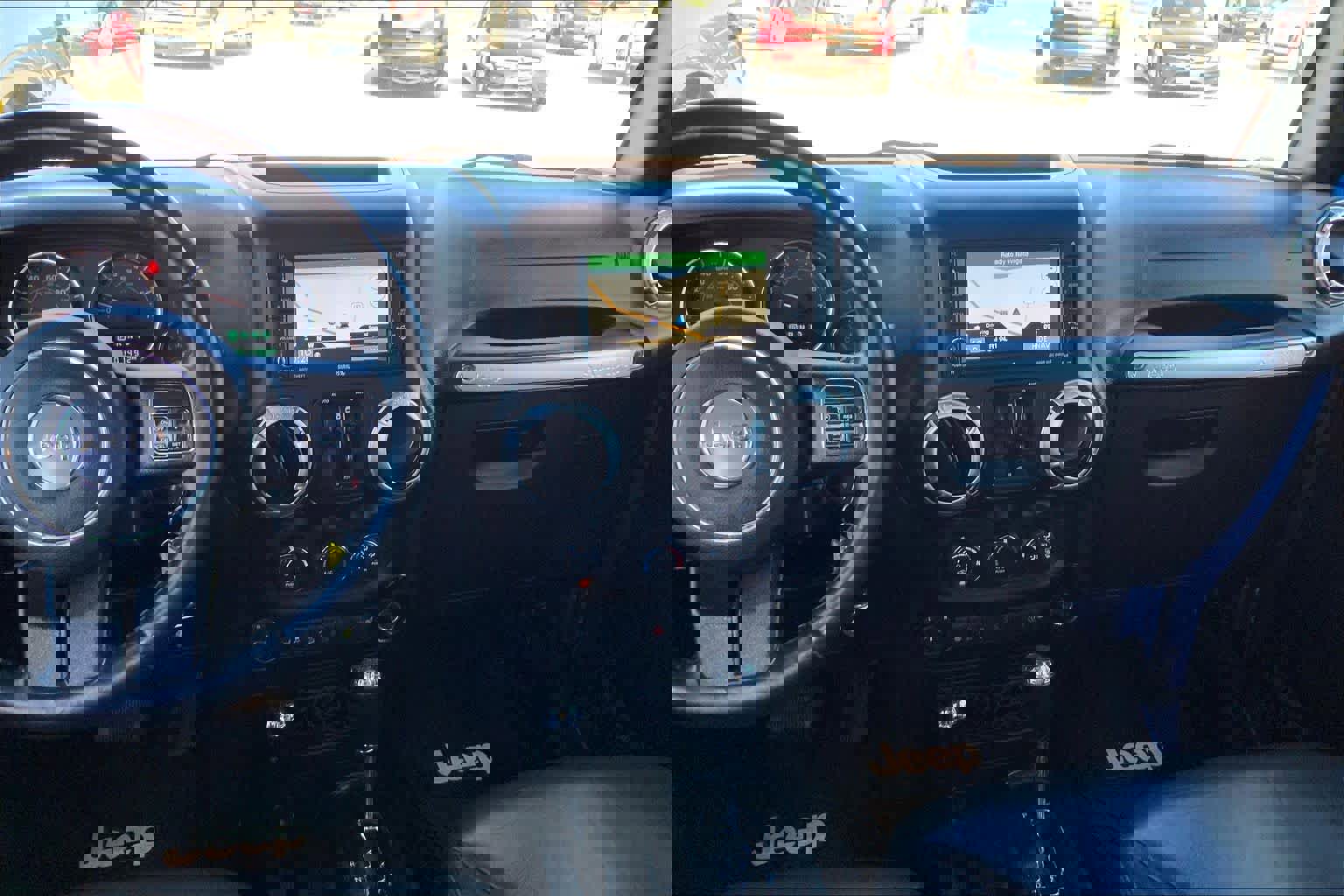 Used 2015 Jeep Wrangler Unlimited Sahara w/ Connectivity Group image 7