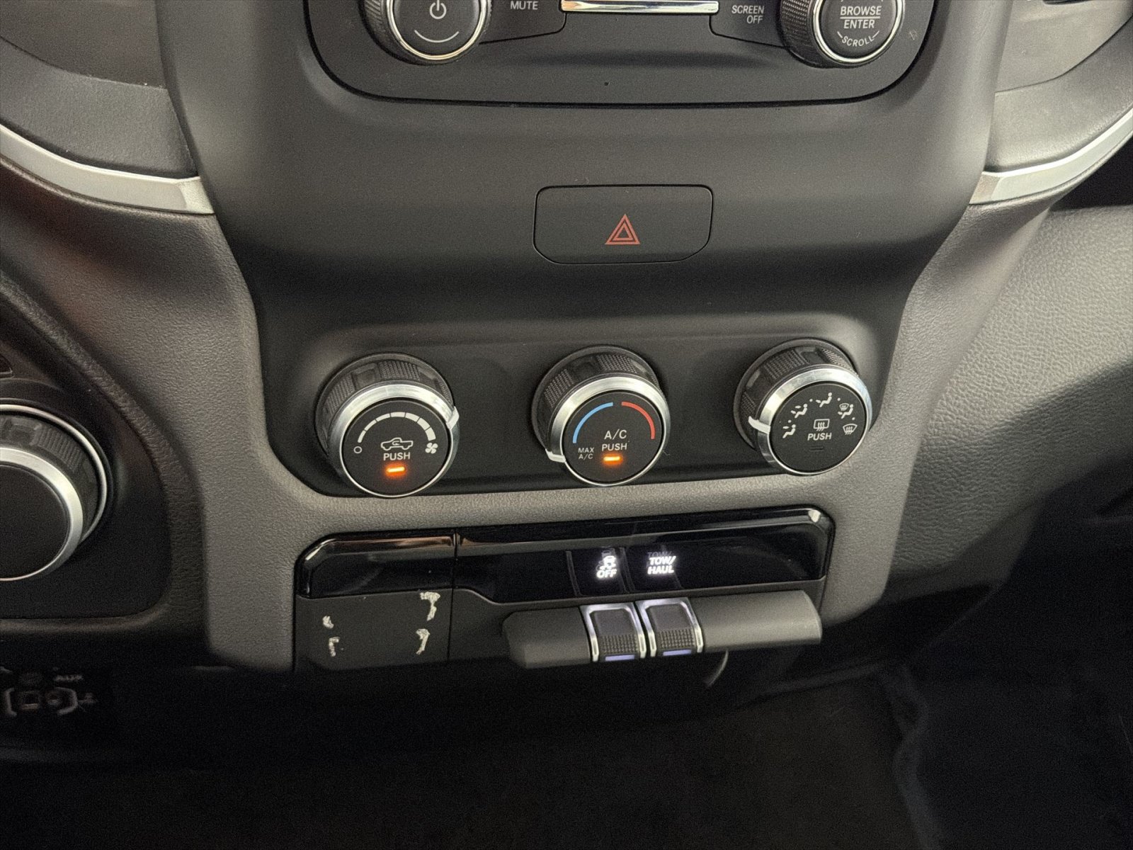 Used 2022 RAM 1500 Big Horn AWD/4WD image 20