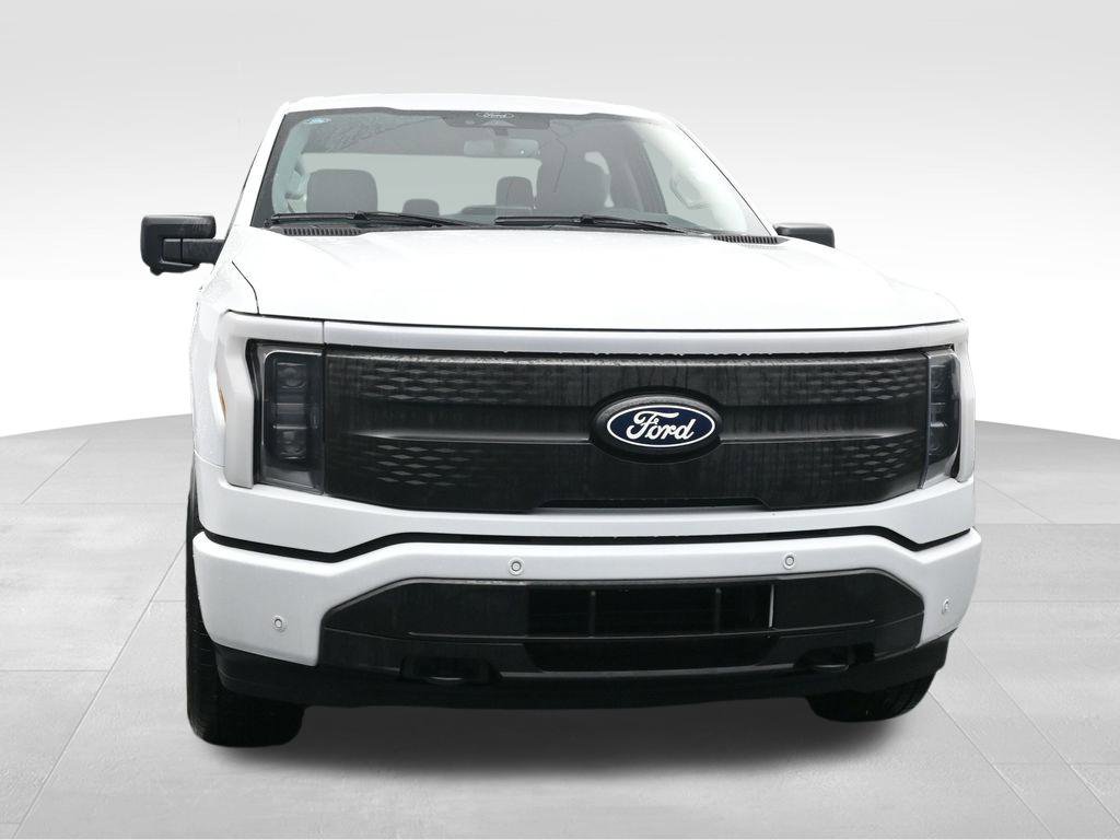 New 2025 Ford F150 Lightning Flash image 3