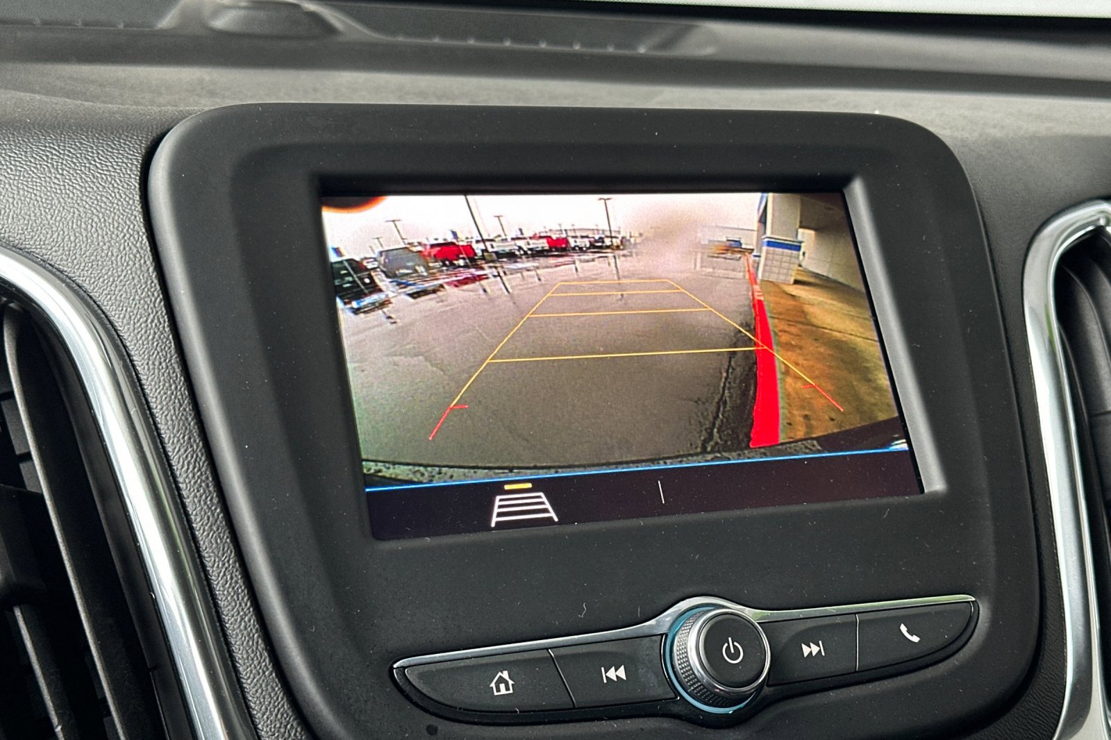 Used 2020 Chevrolet Equinox LT w/ LPO, Floor Liner Package image 19