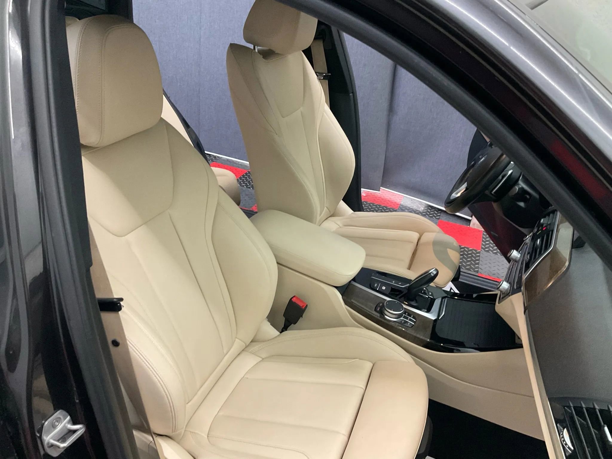 Used 2019 BMW X3 xDrive30i w/ Driving Assistance Package image 10