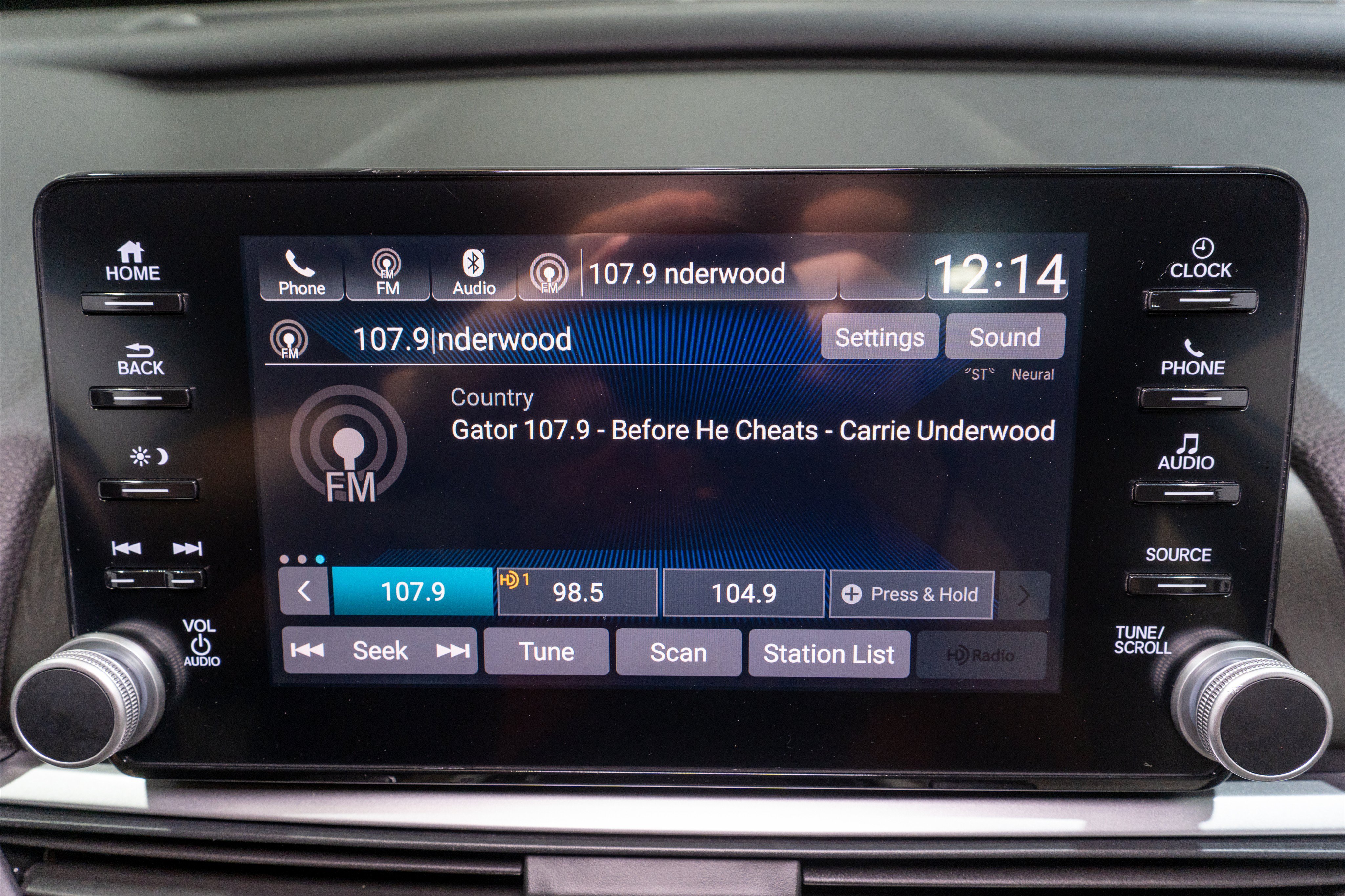 Used 2018 Honda Accord EX-L image 18