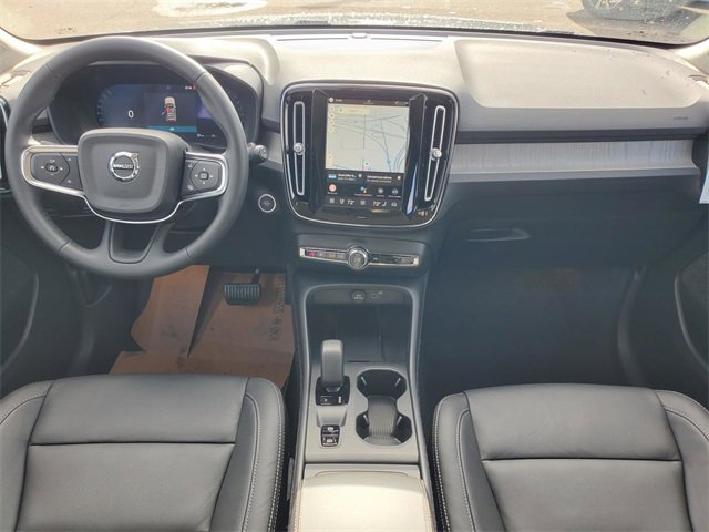 New 2026 Volvo XC40 B5 Core w/ Protection Package Premier image 28
