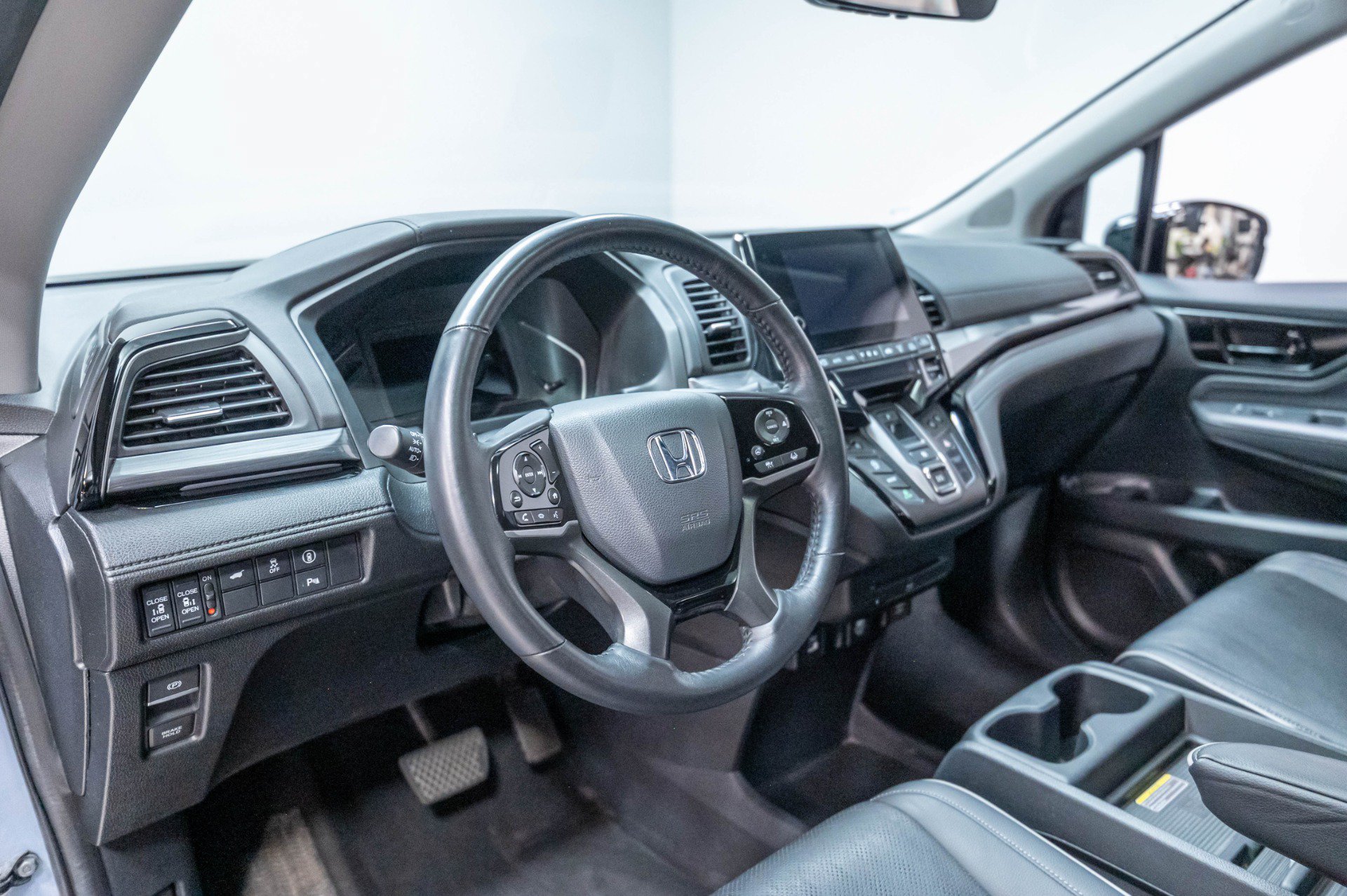 Used 2024 Honda Odyssey Elite image 11
