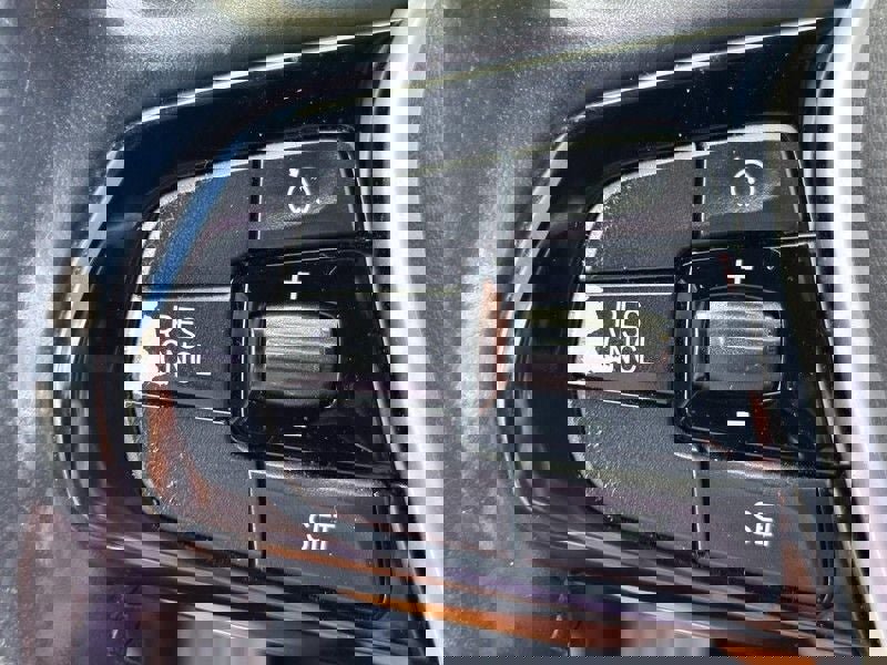 Used 2019 BMW 530i xDrive w/ Convenience Package image 17