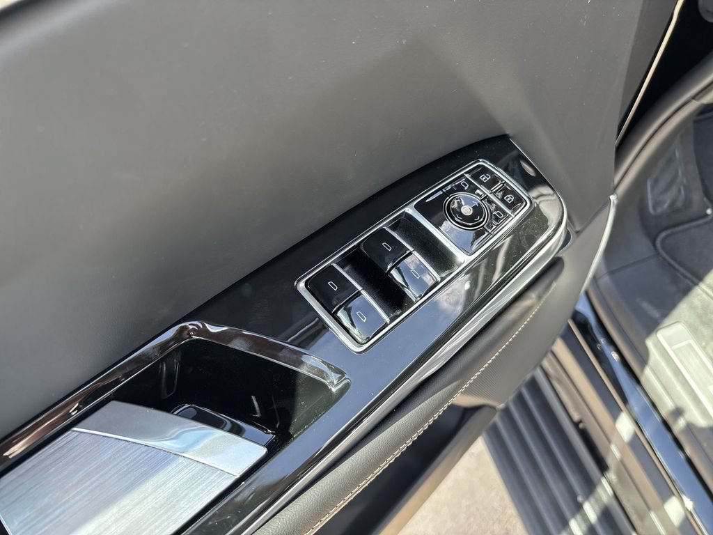New 2026 Cadillac Escalade Platinum Sport AWD/4WD image 26