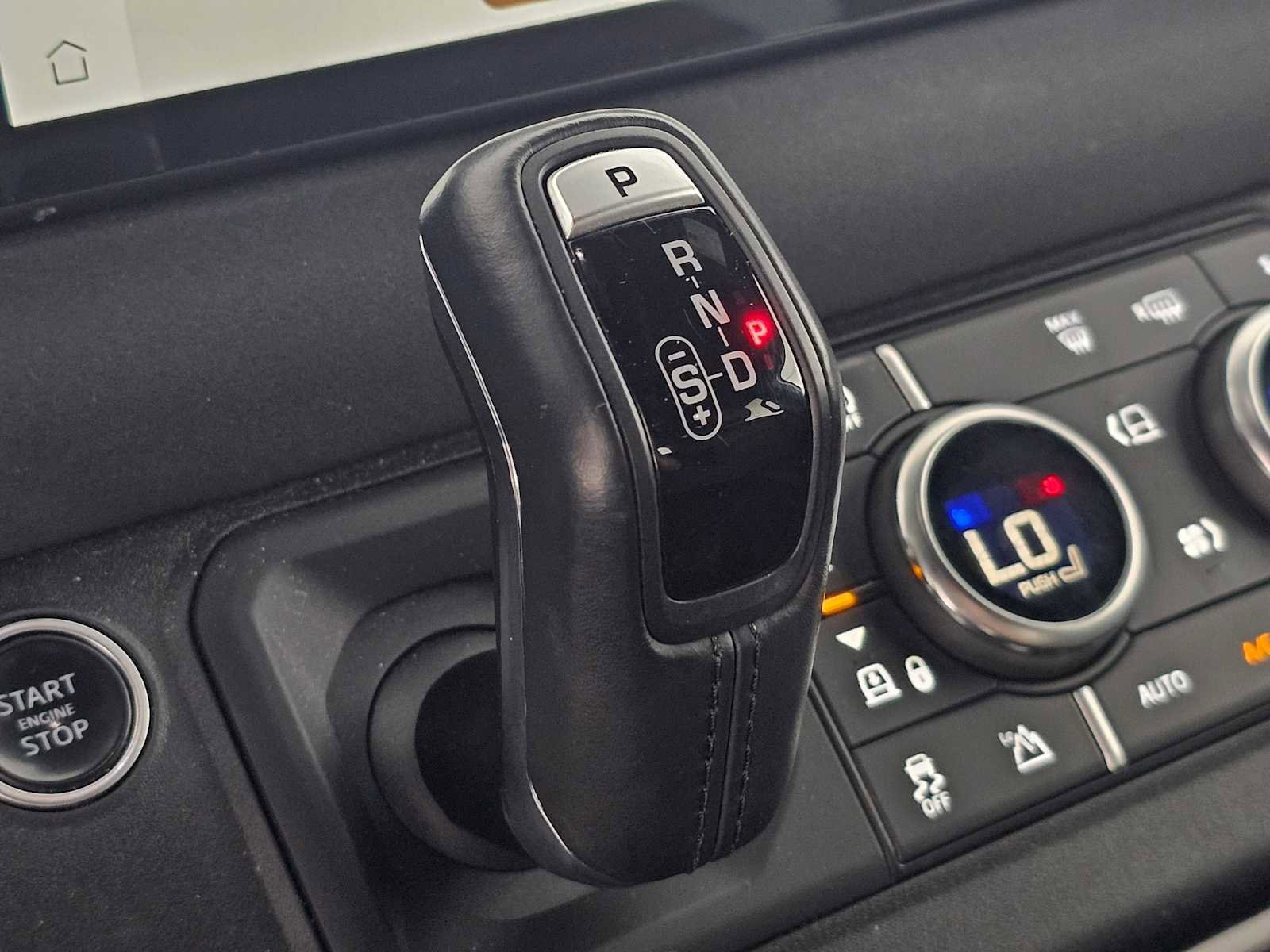 Used 2023 Land Rover Defender 110 S image 30