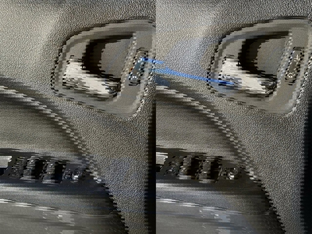 Certified 2022 GMC Canyon AT4 image 21