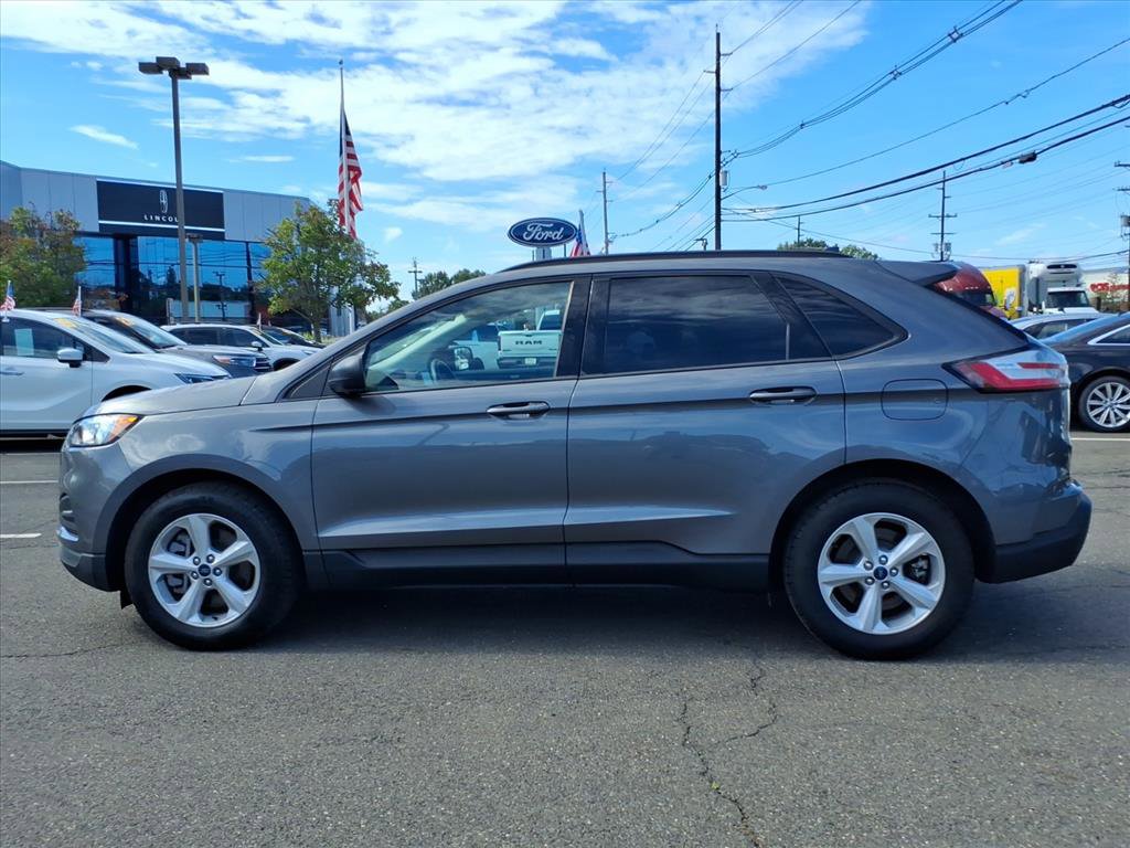 Used 2022 Ford Edge SE image 4