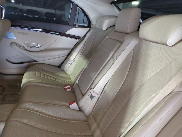 Used 2018 Mercedes-Benz S 560 Sedan image 19