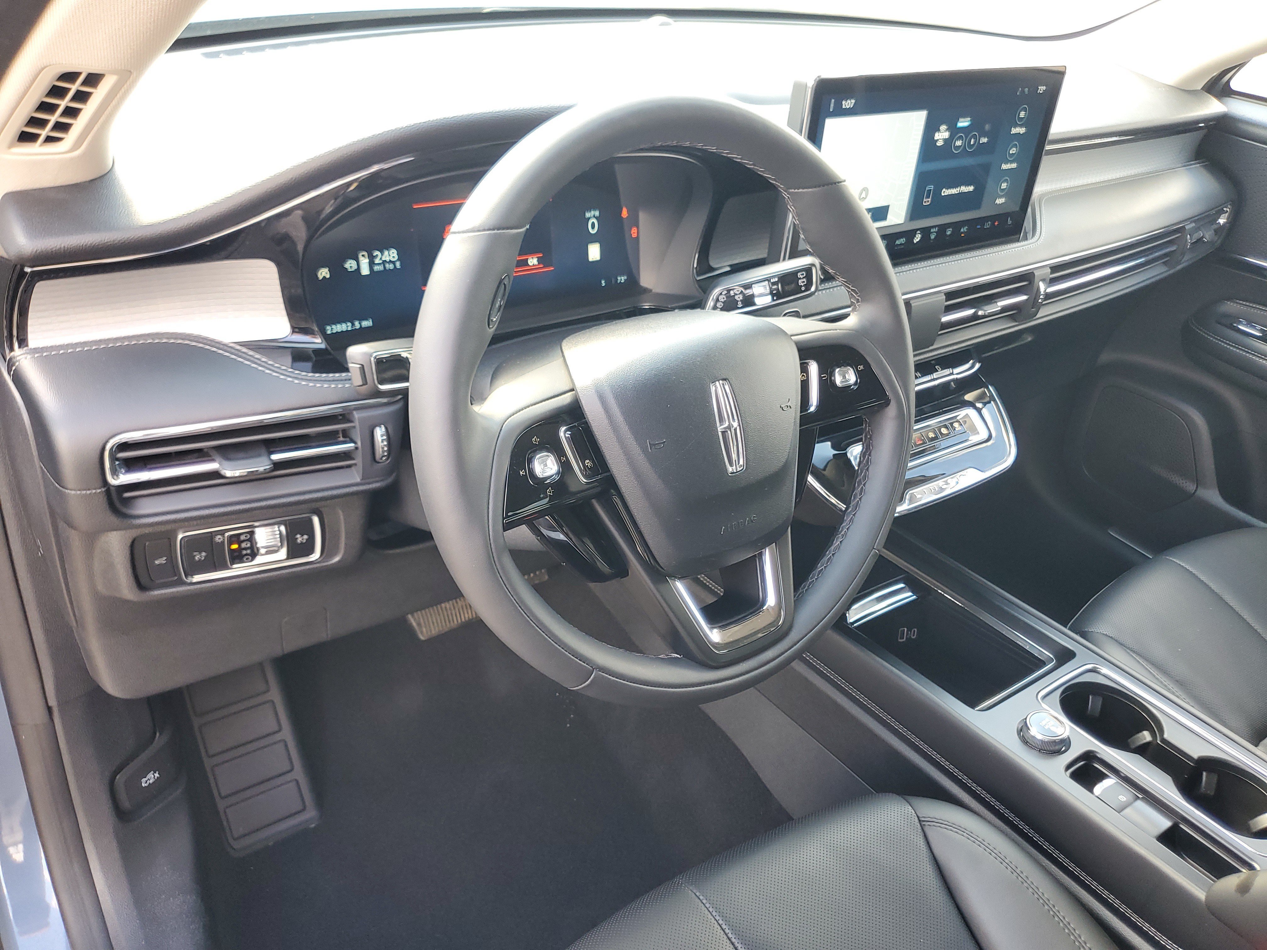 Certified 2024 Lincoln Corsair AWD w/ Equipment Group 101A image 13