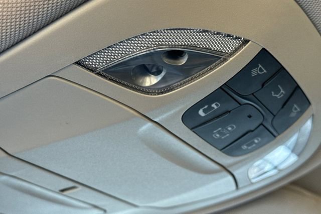 Used 2021 Chrysler Pacifica Touring-L FWD image 25