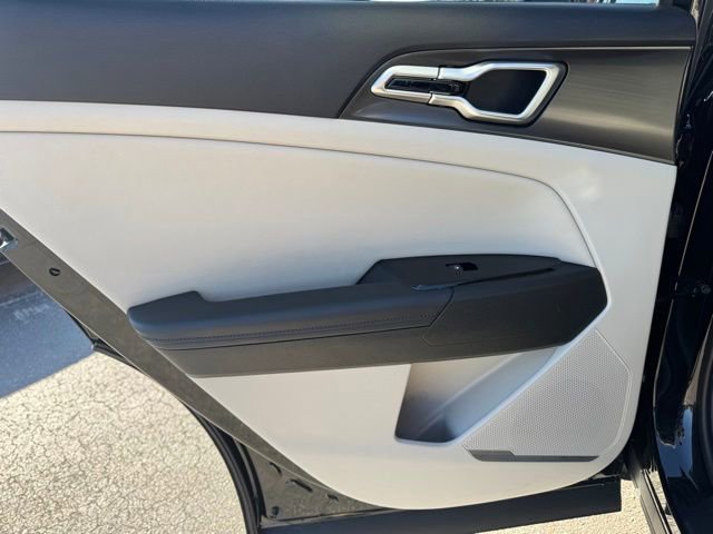Certified 2025 Kia Sportage EX FWD image 10