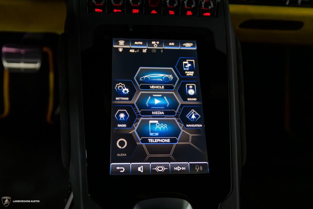 Used 2022 Lamborghini Huracan EVO RWD image 25