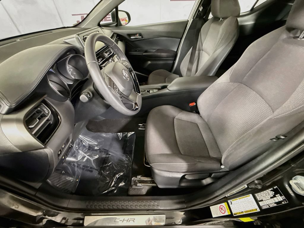 Certified 2018 Toyota C-HR XLE FWD image 24