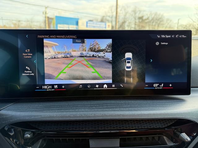 Certified 2025 BMW 330i xDrive Sedan w/ M Sport Package image 22