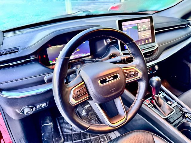 Used 2022 Jeep Compass Limited w/ (RED) Package image 10