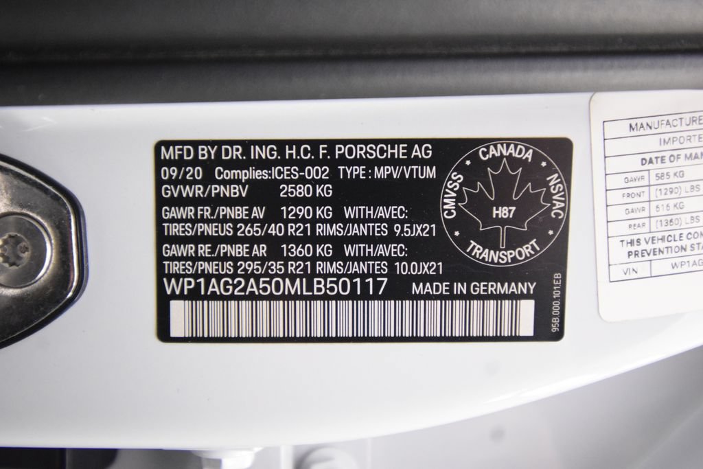Used 2021 Porsche Macan GTS AWD/4WD image 30
