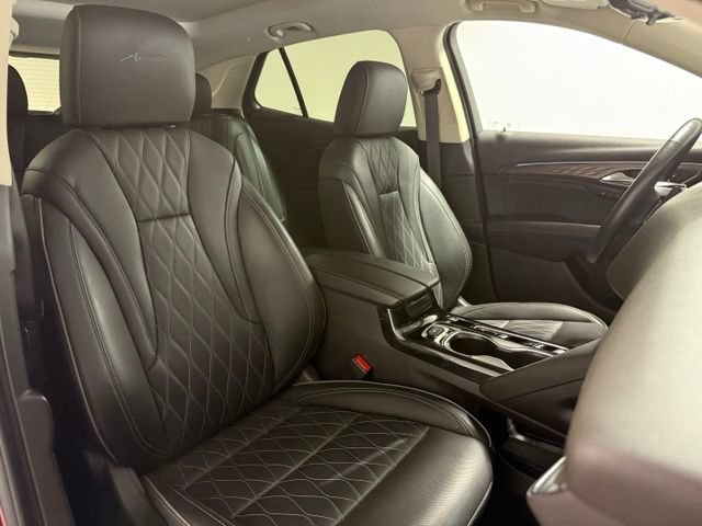 Used 2023 Buick Envision Avenir AWD/4WD image 32