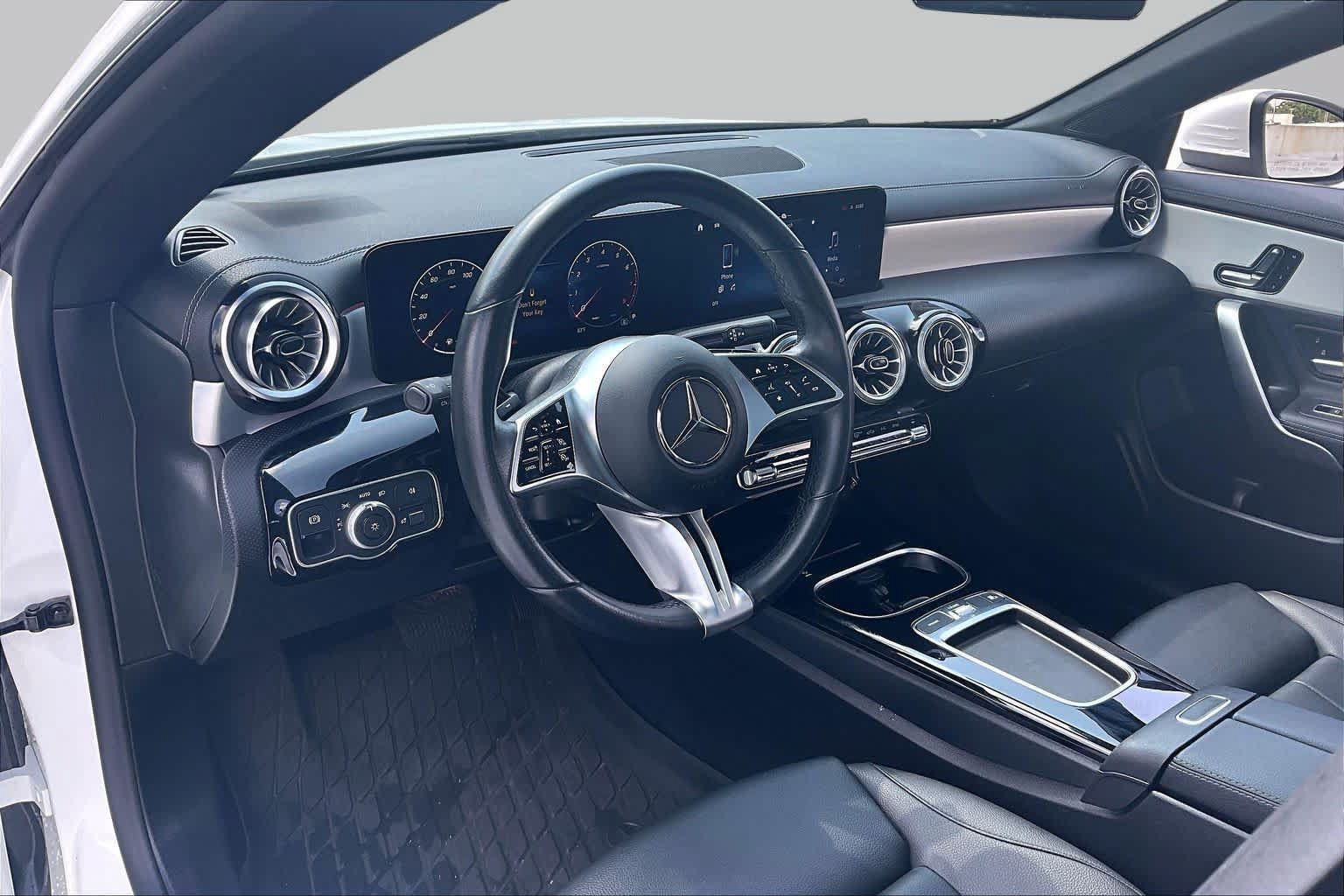 Used 2025 Mercedes-Benz CLA 250 4MATIC image 18