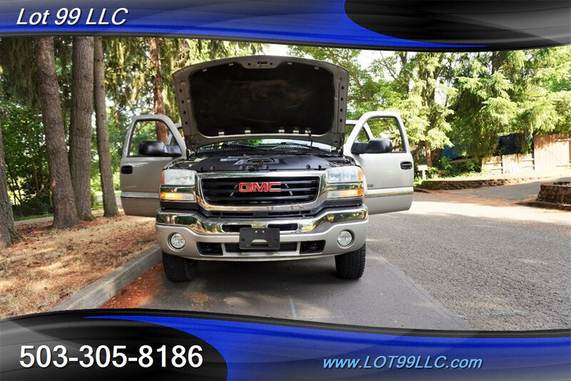 Used 2004 GMC Sierra 2500 SLT w/ Heavy-Duty Power Package AWD/4WD image 26